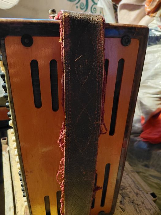 ПРОДАЮ Баян в хорошем состоянии