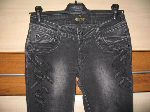 Фірмові джинси TRUSSARDI, розмір 26, 200 грн.