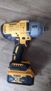 Гайковерт ударный аккумуляторный  dewalt dcf900р2т