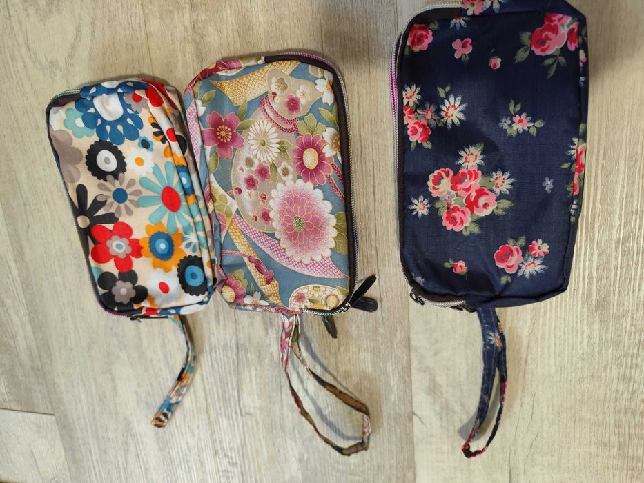 Estojos grandes novos