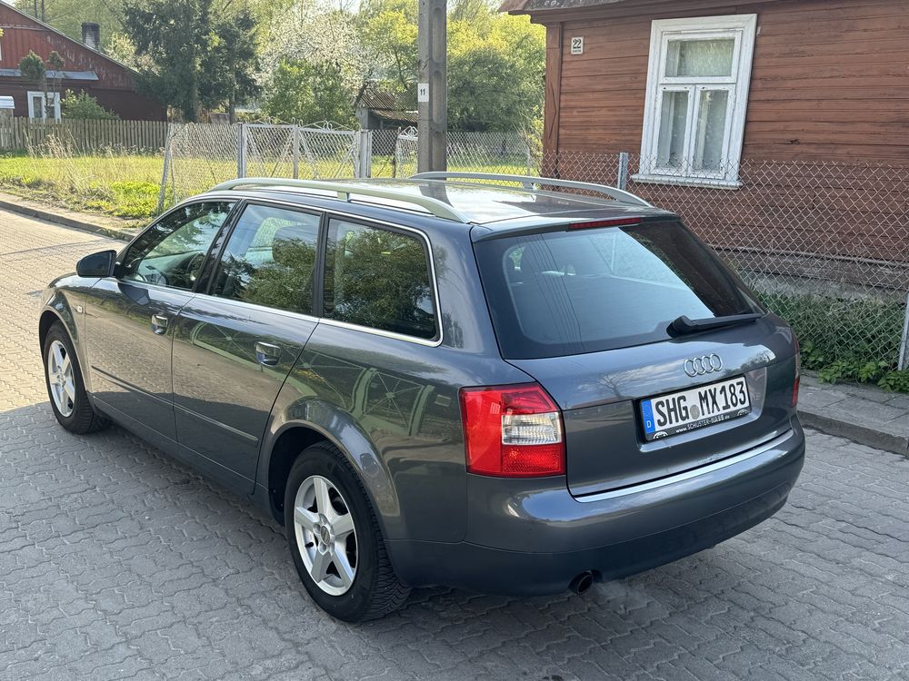 Audi a4b6 kombi 1.6 mpi 102 km Idealna Z niemiec 1 wlasciciel