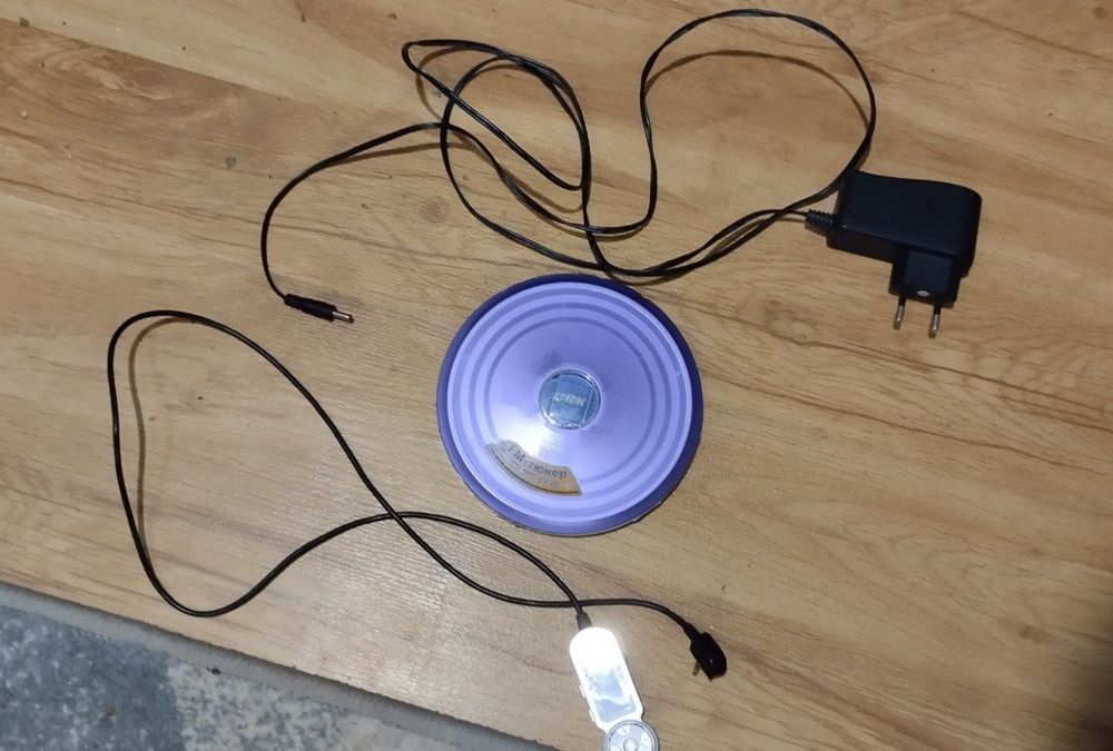 Портативный CD/MP3 плеер BBK PV430T