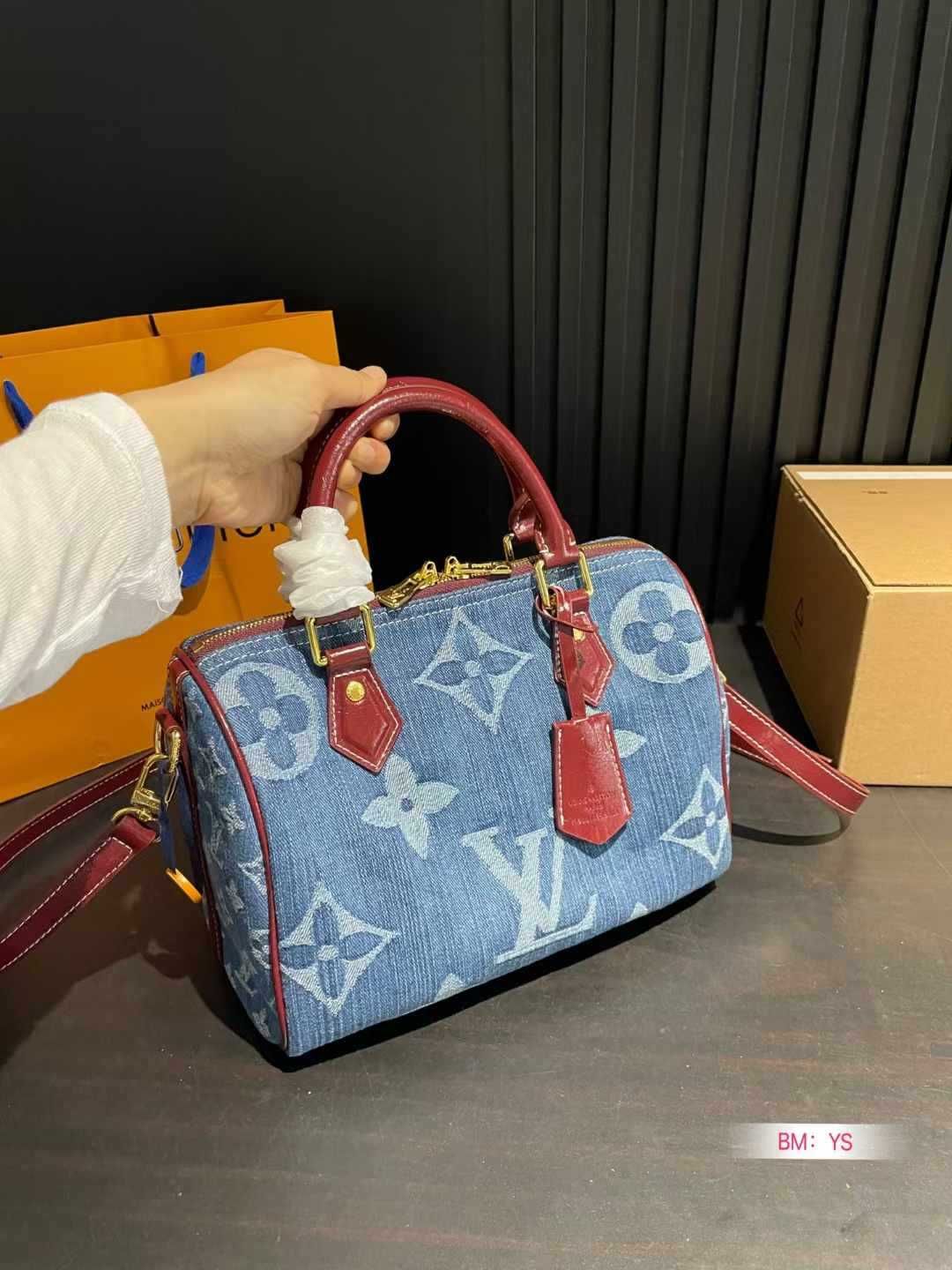 Torebka Louis Vuitton damska torba 161