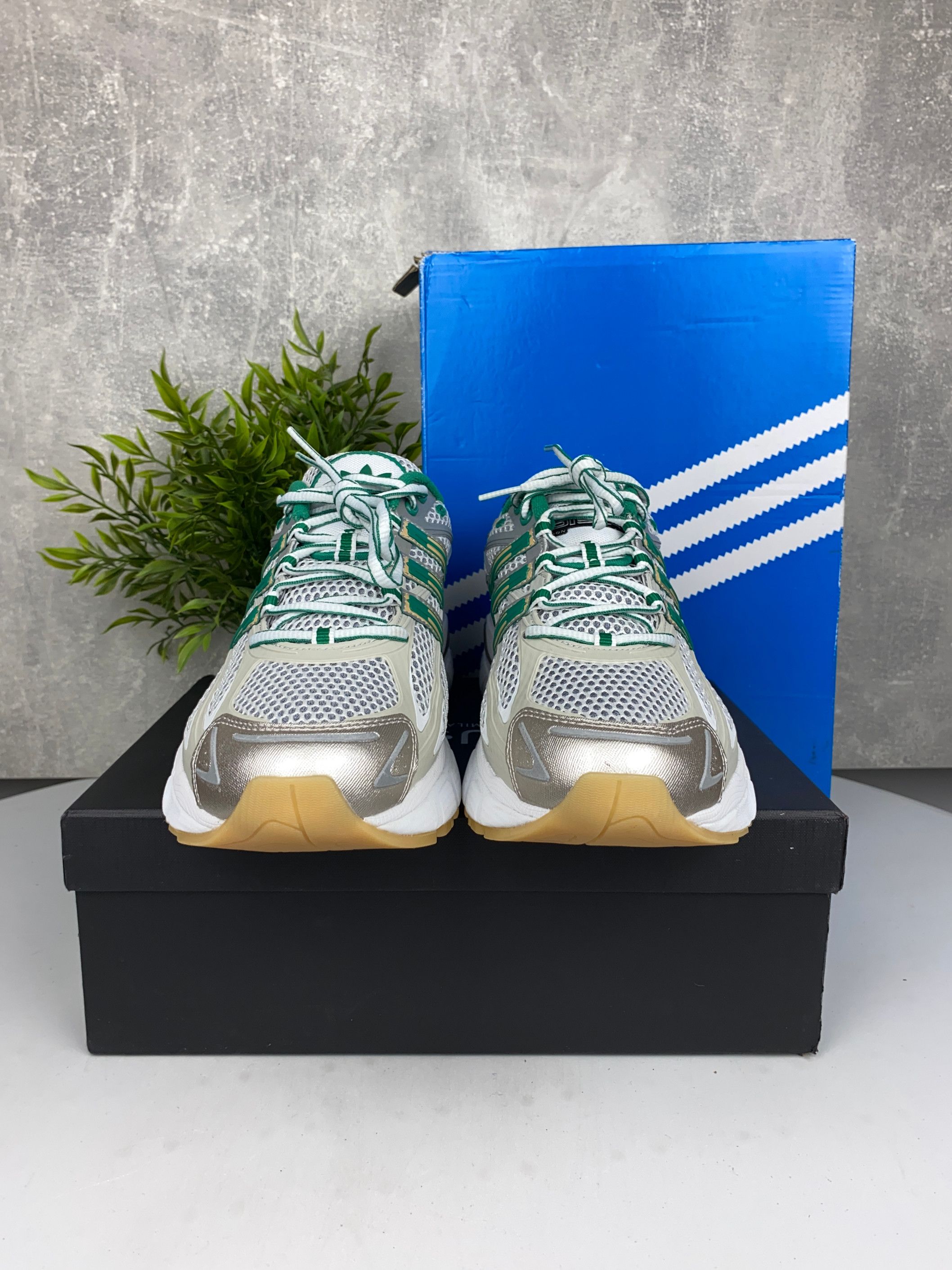Nowe / buty sneakersy / Adidas / Adistar Cushion / r. 43,5 n53