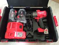 milwaukee m18 fhiw2f12mc-502x klucz udarowy 1/2 1491nm lampka, serdak
