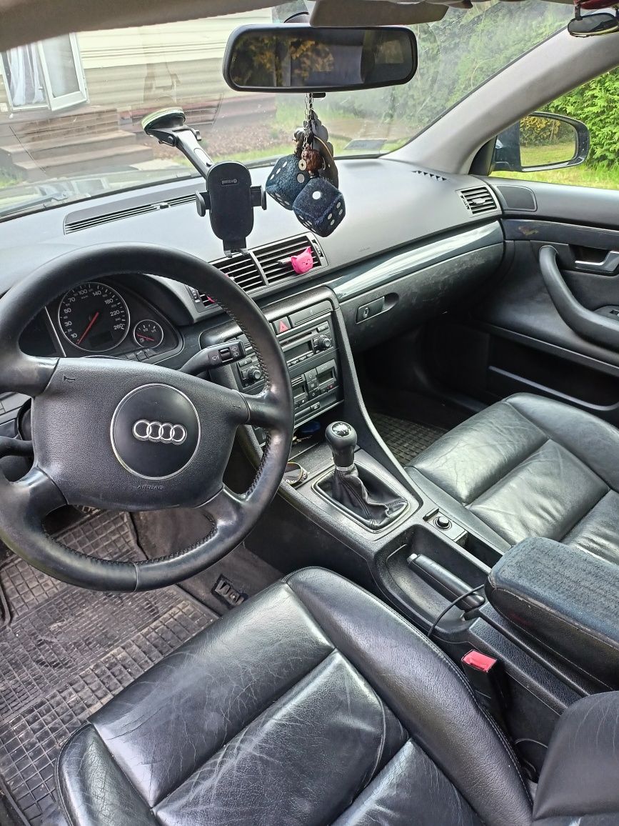 Audi a4 b6 z niezawodnym silnikiem 1.9TDI 130KM Skóry