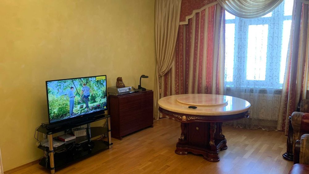 ЖК Адмірал, квартира з ремонтом меблями та технікою