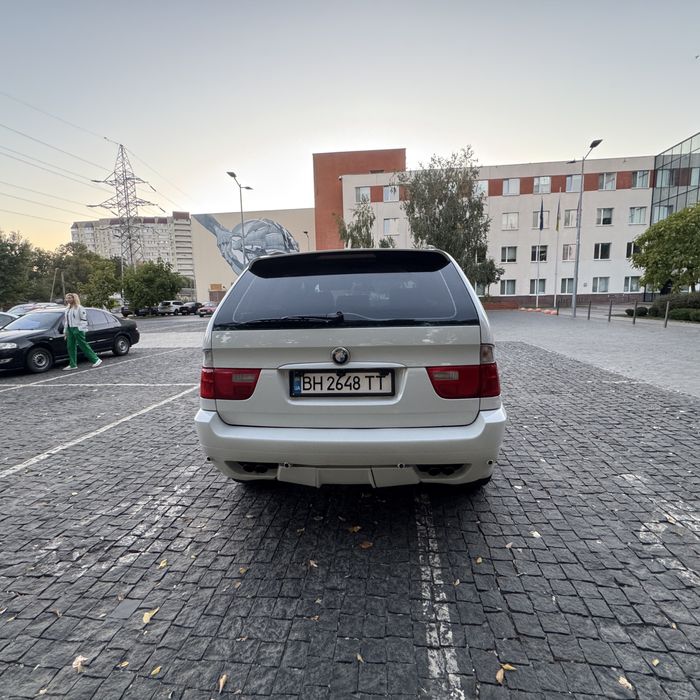 Бмв е53 РЕСТАЙЛИНГ хорошем состоянии