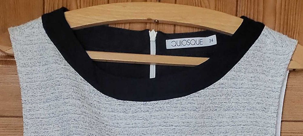 Sukienka Quiosque 34 XS ołówkowa tuba dzianiny wesele elegancka biuro