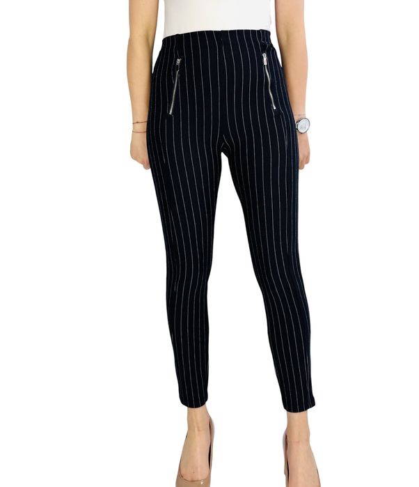 Granatowe legginsy w prążki kryjące S 36 Bershka