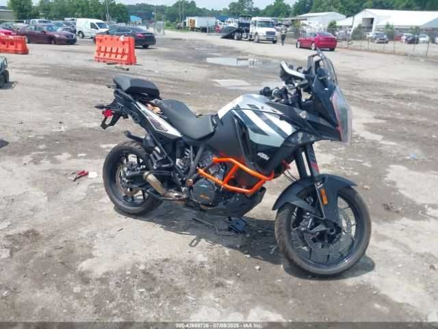 2020 KTM 1290 SUPER Adventure S