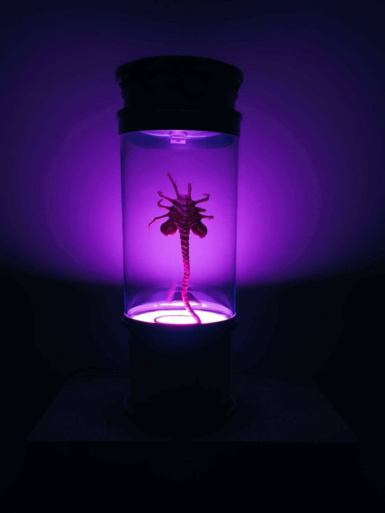 Lampa bluetooth stojąca biurkowa RGB Alien Obcy Facehugger