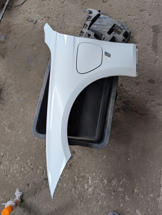 Крыло BMW 3 F30 330e hybrid гибрид белое A300