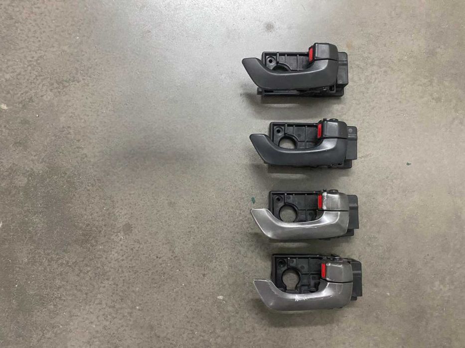 Ручка дверей внутрішня права Kia Magentis 06-10p.