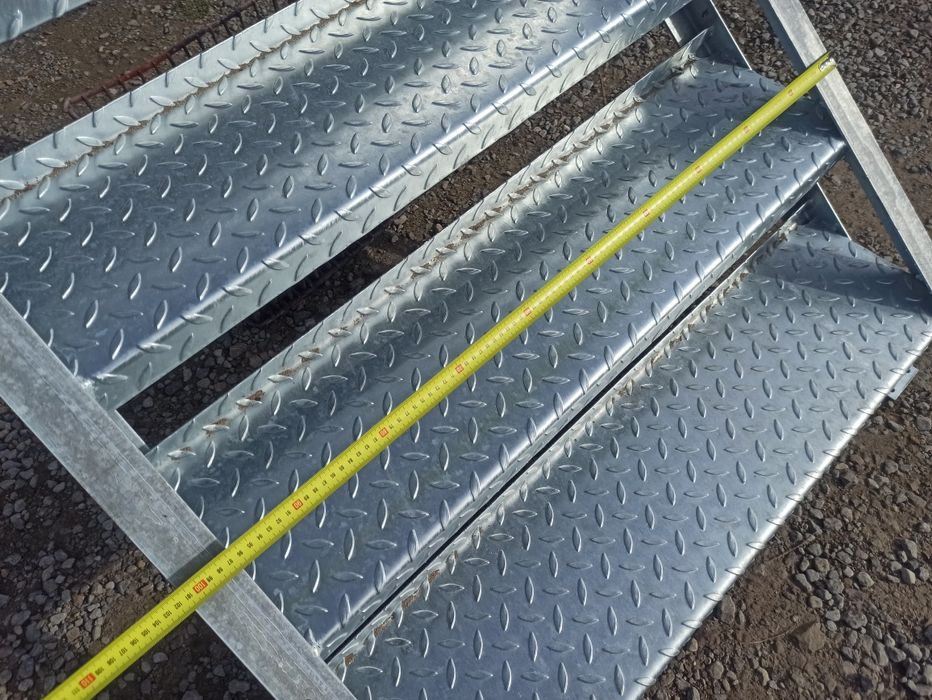 Schody metalowe ocynkowane