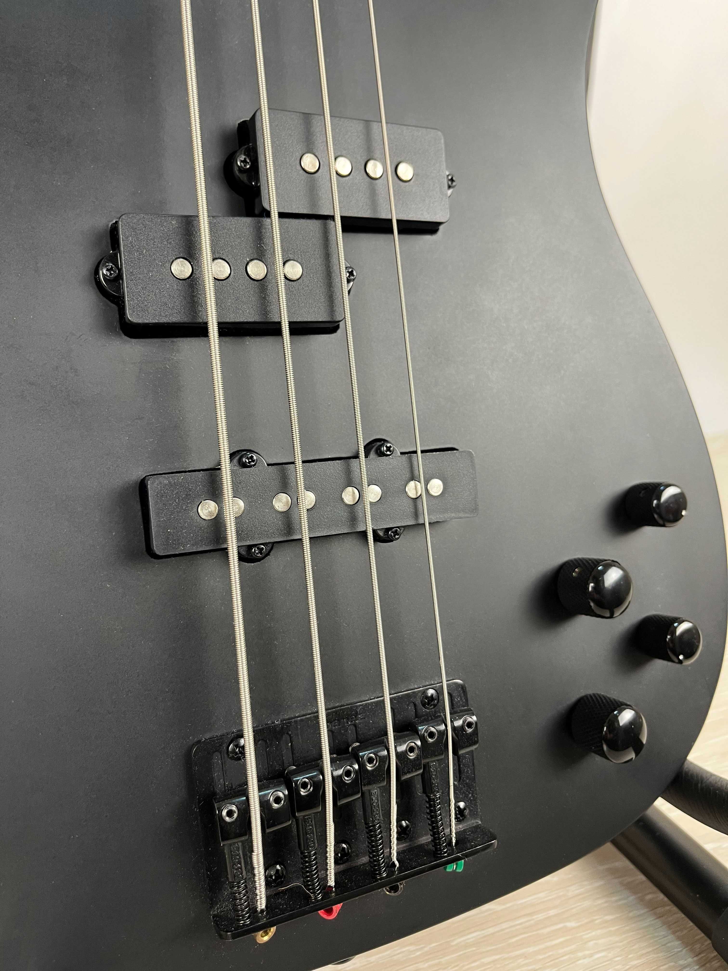 Бас-гітара Ibanez RGB300