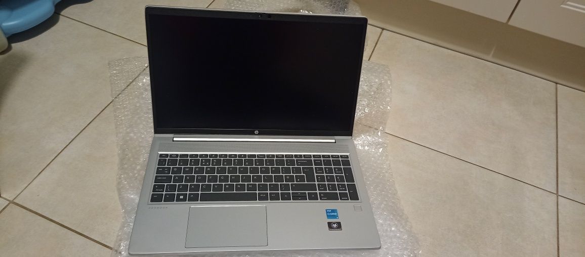 HP Probook 450 G9 15,6" Intel Core i5 8 GB / 256 GB 10x3.30 Ghz