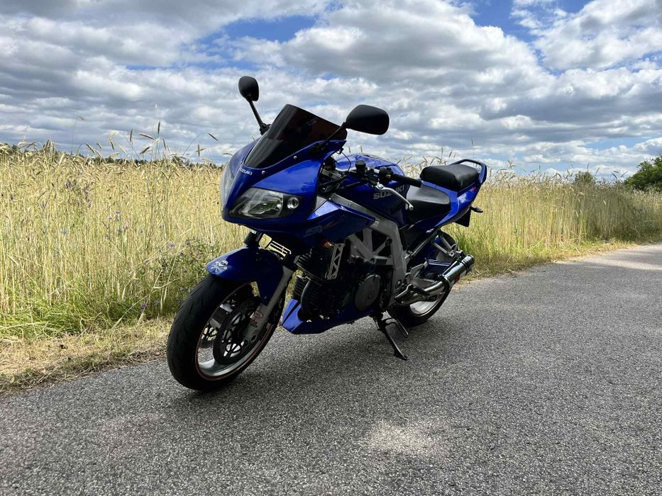 Suzuki SV1000S ..