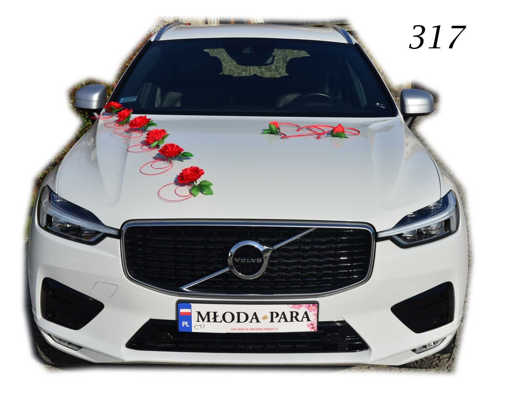 Czerwona dekoracja na biały samochód auto do ślubu Nr 317