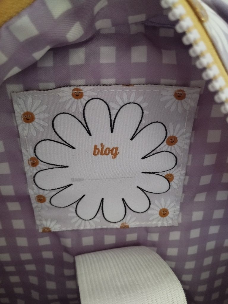Mochila e lancheira novas