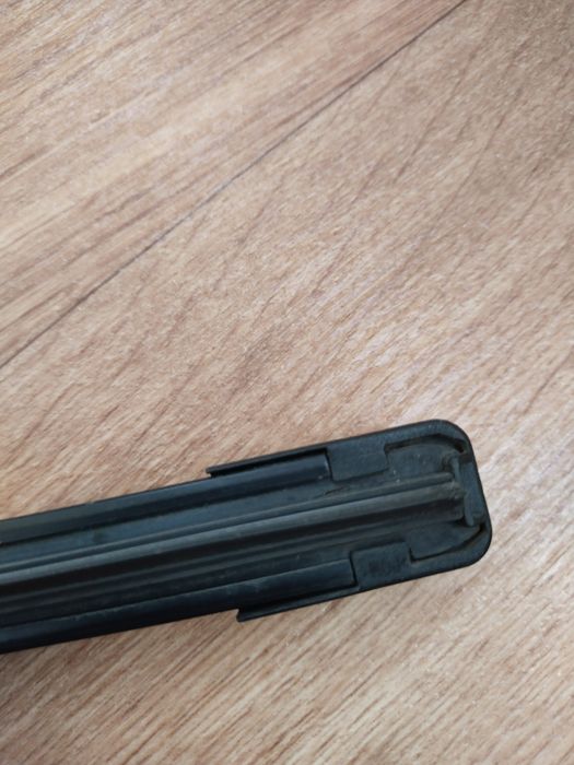 Двірники Пежо 3008.