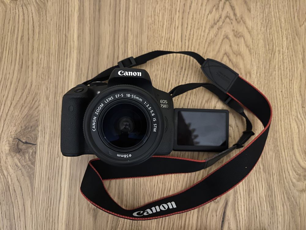 Canon EOS 750D + obiektyw 18-55mm +gorillapod