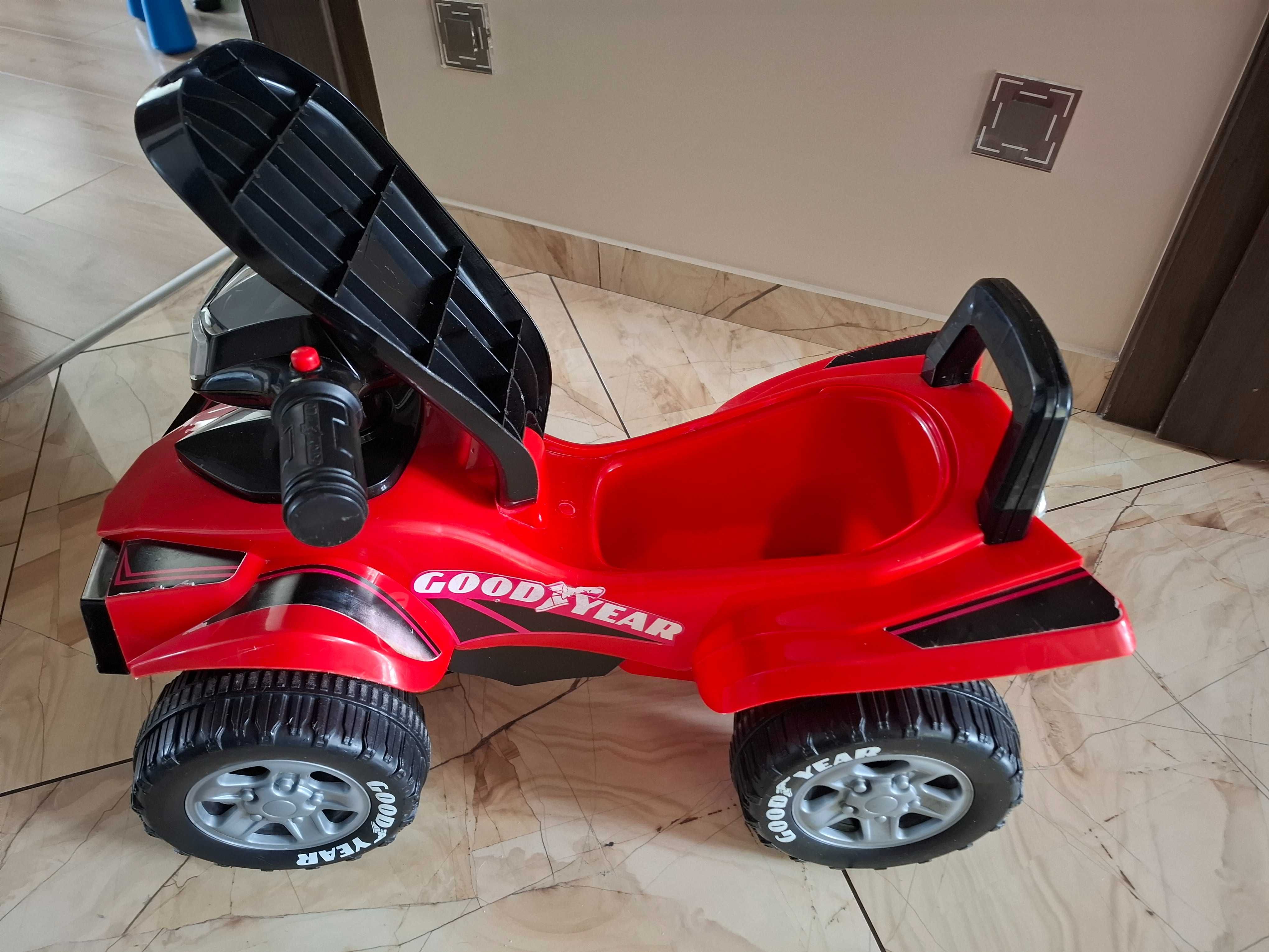 Jeździk / odpychacz Goodyear Światła+klakson