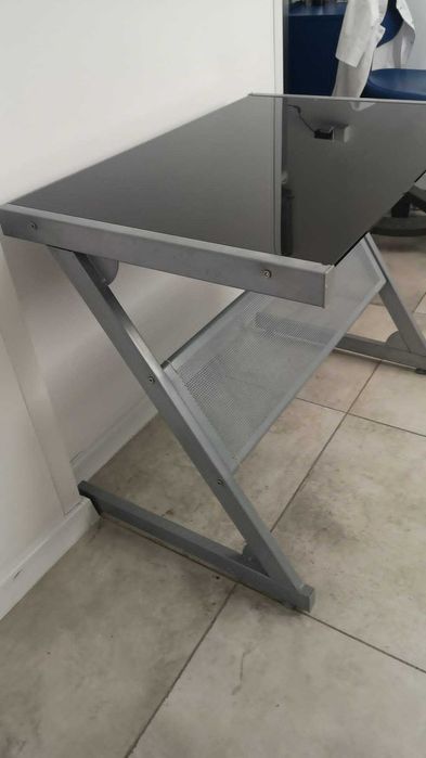 Metalowe biurko ze szklanym blatem | stolik | stół | loft