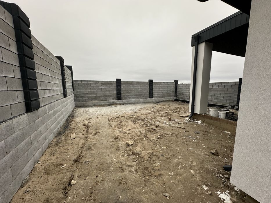 Котедж в місті. Американка