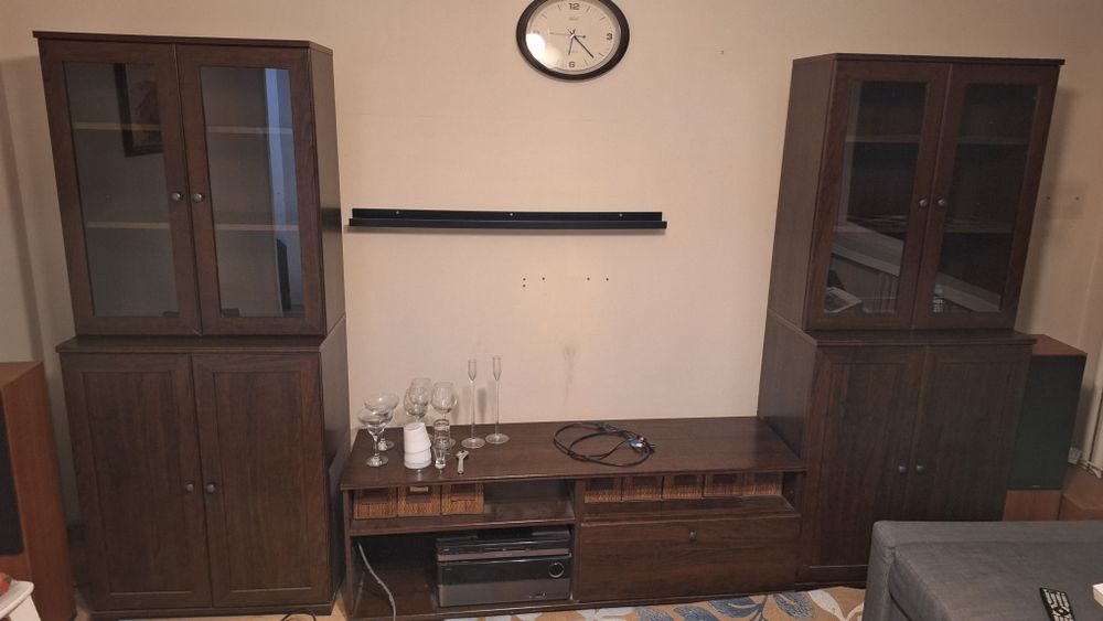 IKEA Borgsjo zestaw do salonu tv witryny