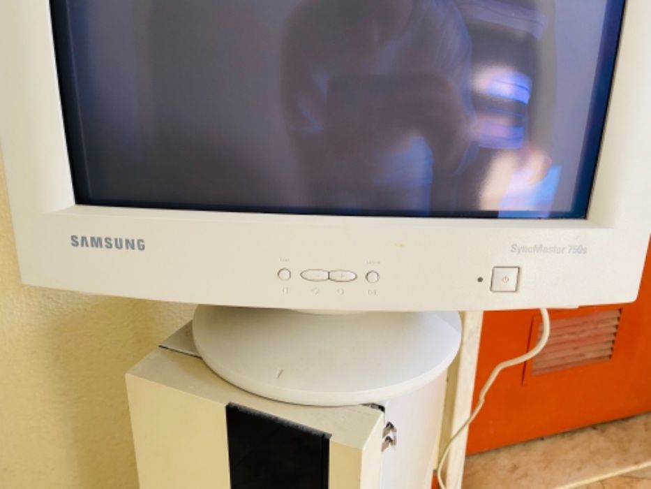 Monitor Samsung Sync Master 750s