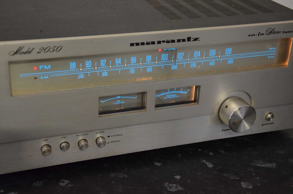 Tuner radiowy analogowy Marantz MODEL 2050 srebrny okazja Japan