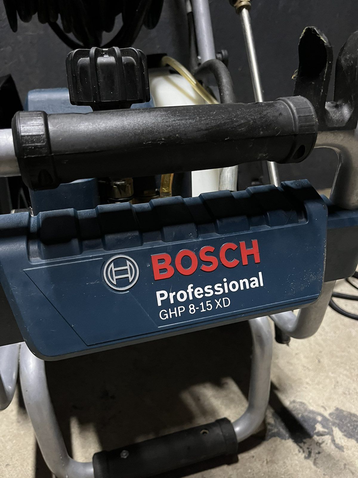Продам керхер Bosch аобо обміняю на 2~вух фазний