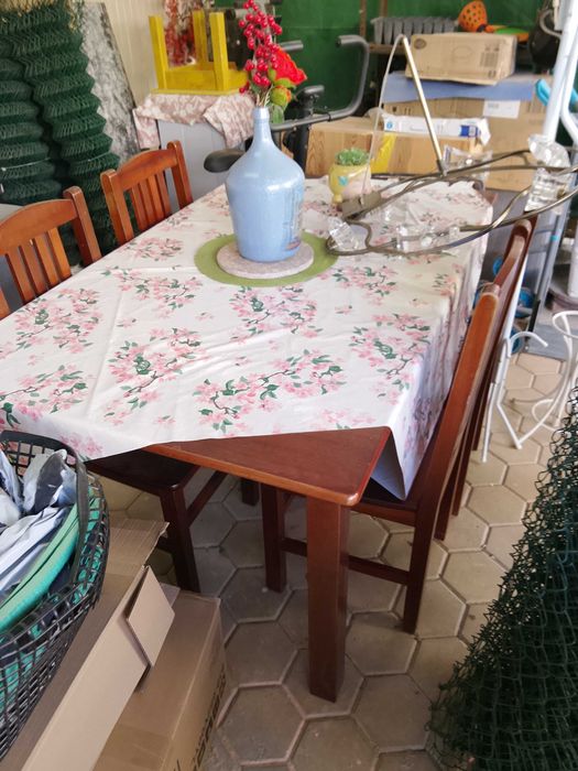 Mesa retangular extensível mogno com 6 cadeiras