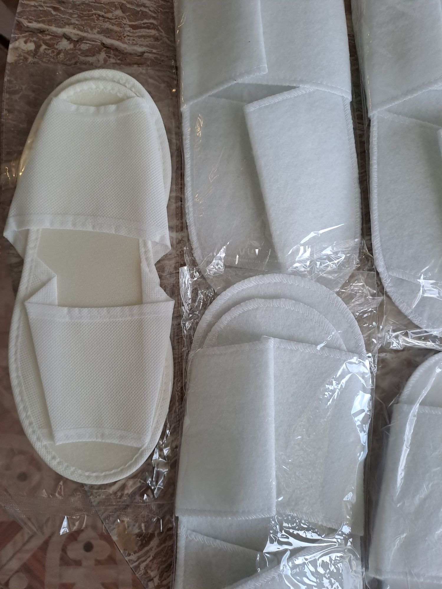 Капці готельні, в поїздку. Набір з 10 шт. Продам.