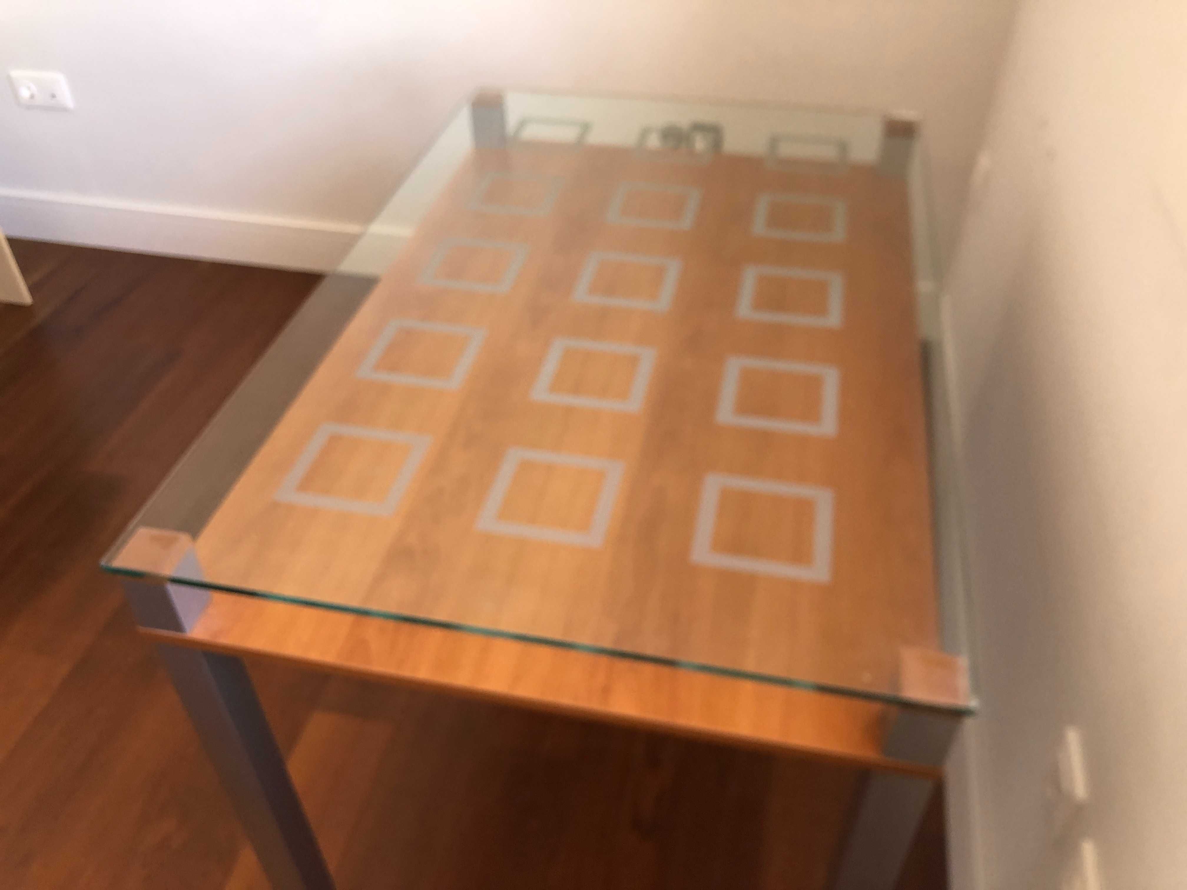 Mesa de cozinha / Mesa de Jantar