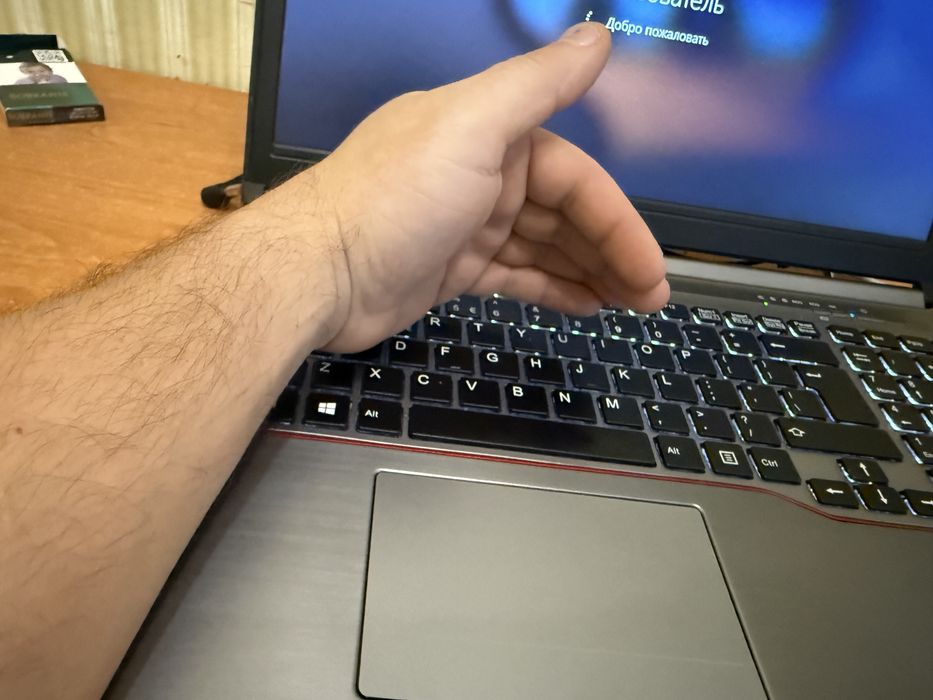 Ноутбук fujitsu e756 core i5 6gen