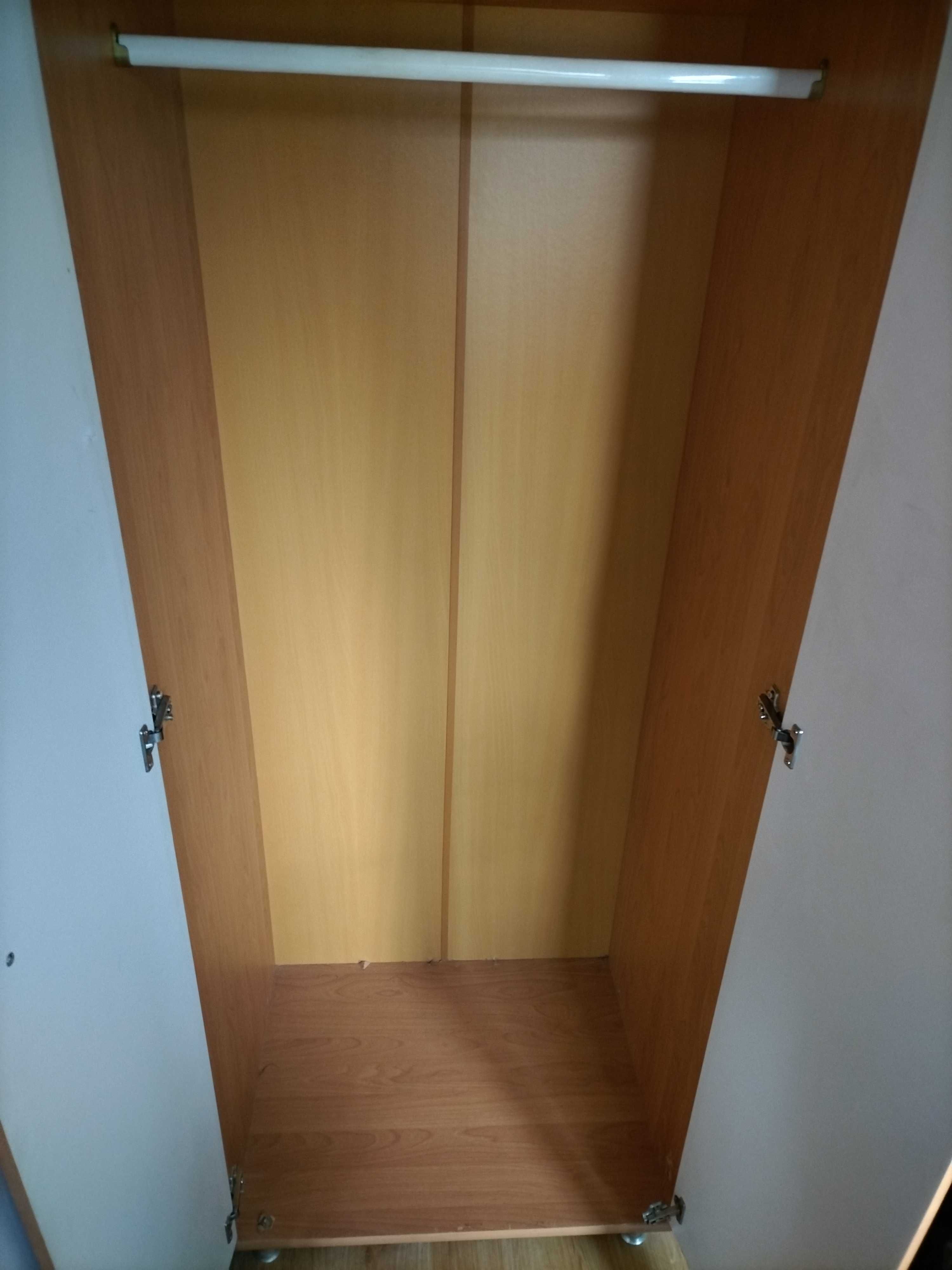 Szafa z półką górną