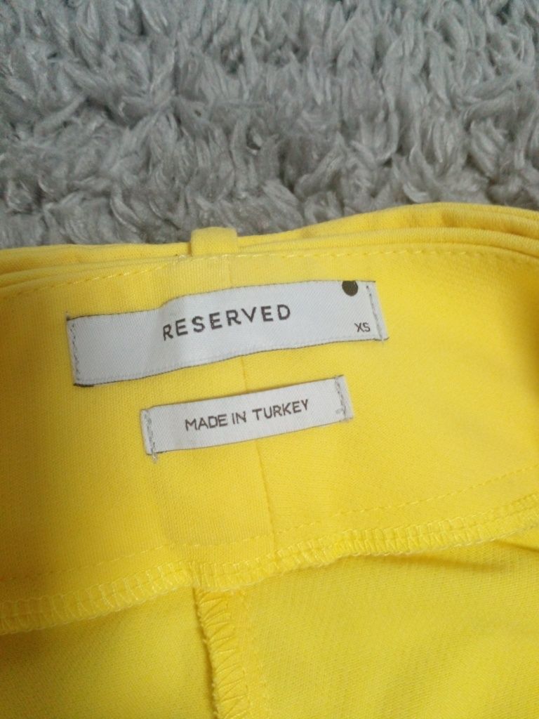 Жіночі штани Reserved