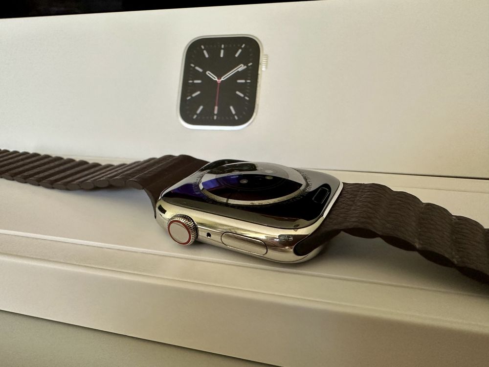 Apple Watch series 6 44mm Stainless Steel Case