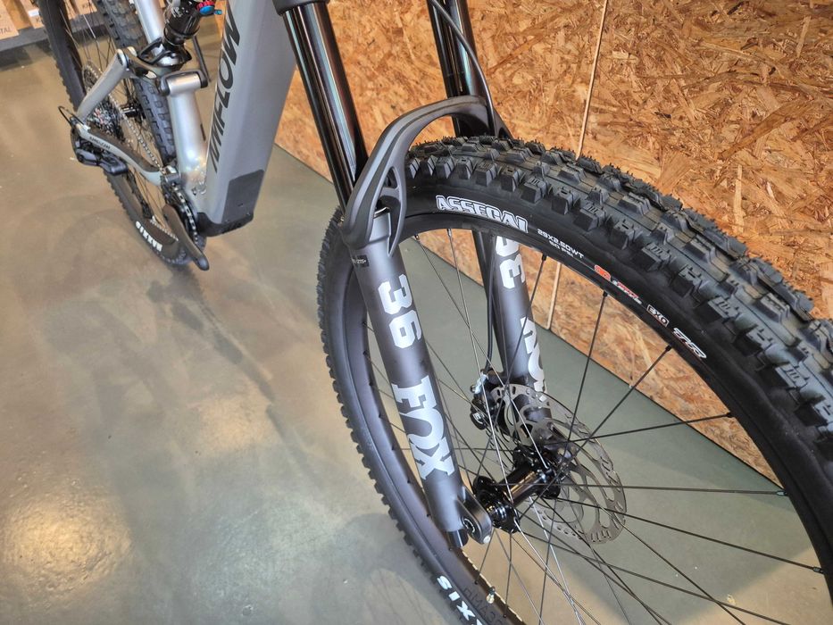 Bicicleta Enduro Eléctrica e-bike AMFLOW PL 2026