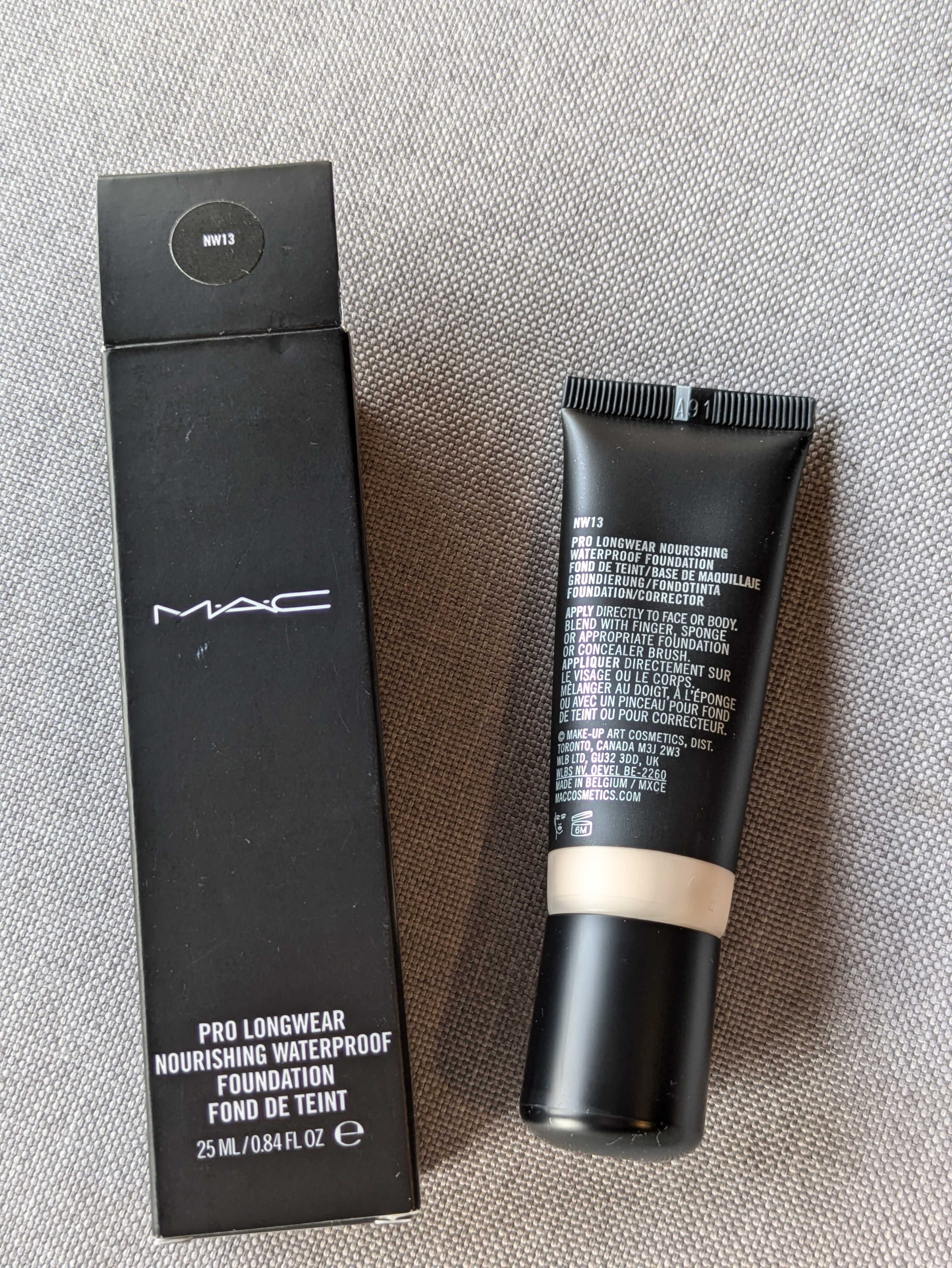 MAC Pro-LongWear Nourishing Waterproof Foundation (25 mL) - NW13