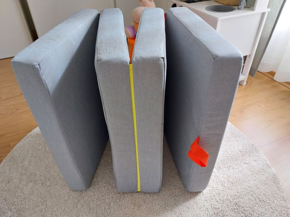 Poltrona / Colchão desdobrável para criança