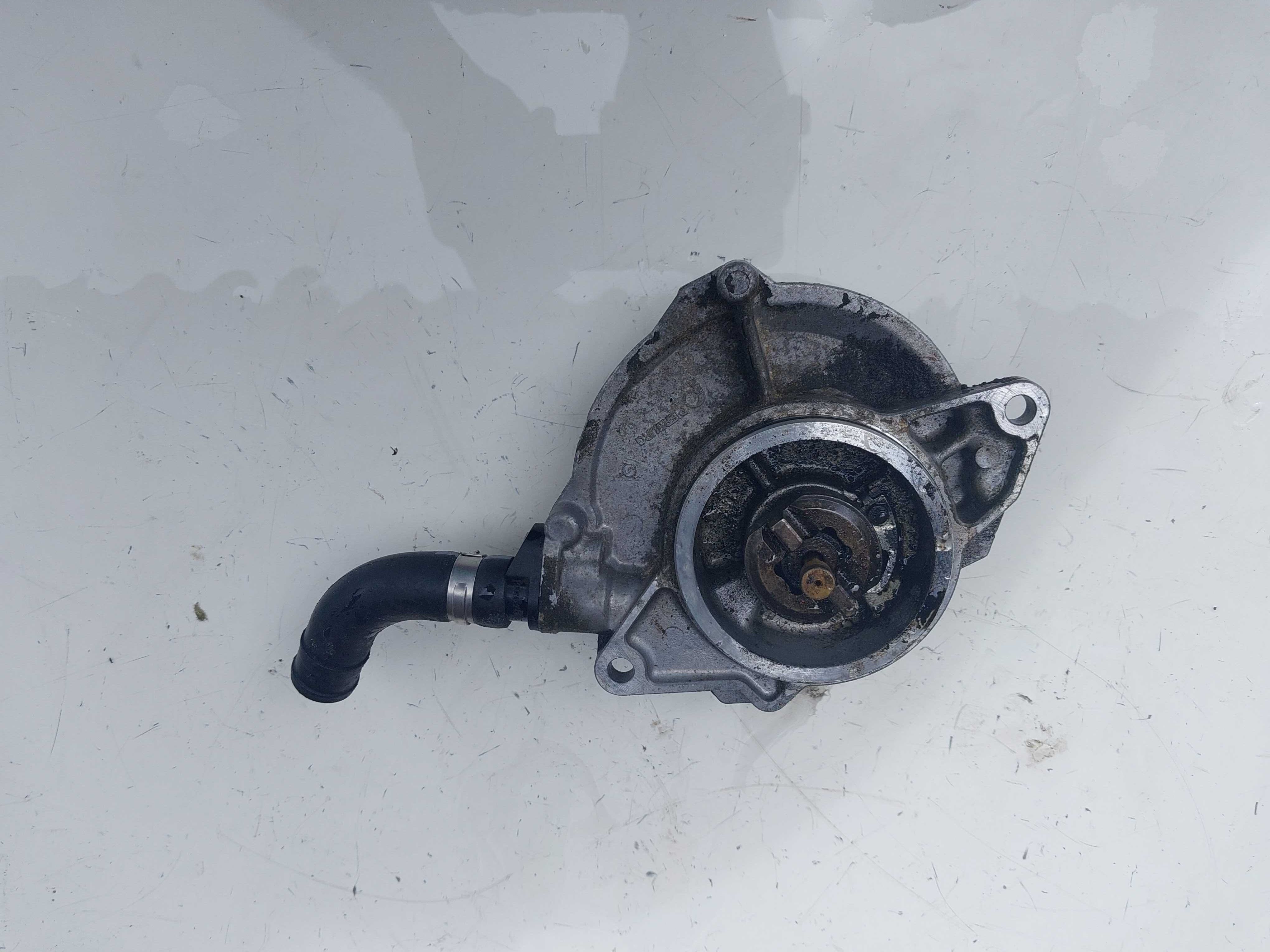 Pompa Vacum Audi a6 c6 3.0 tdi A8 D3 057,145,100T Sprawdzona WYSYŁKA