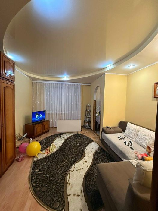 Продаж 2-х кім район центру