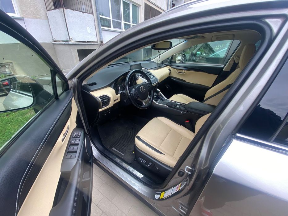 Lexus NX Gotowy na nowego właściciela Lexus NX 200t