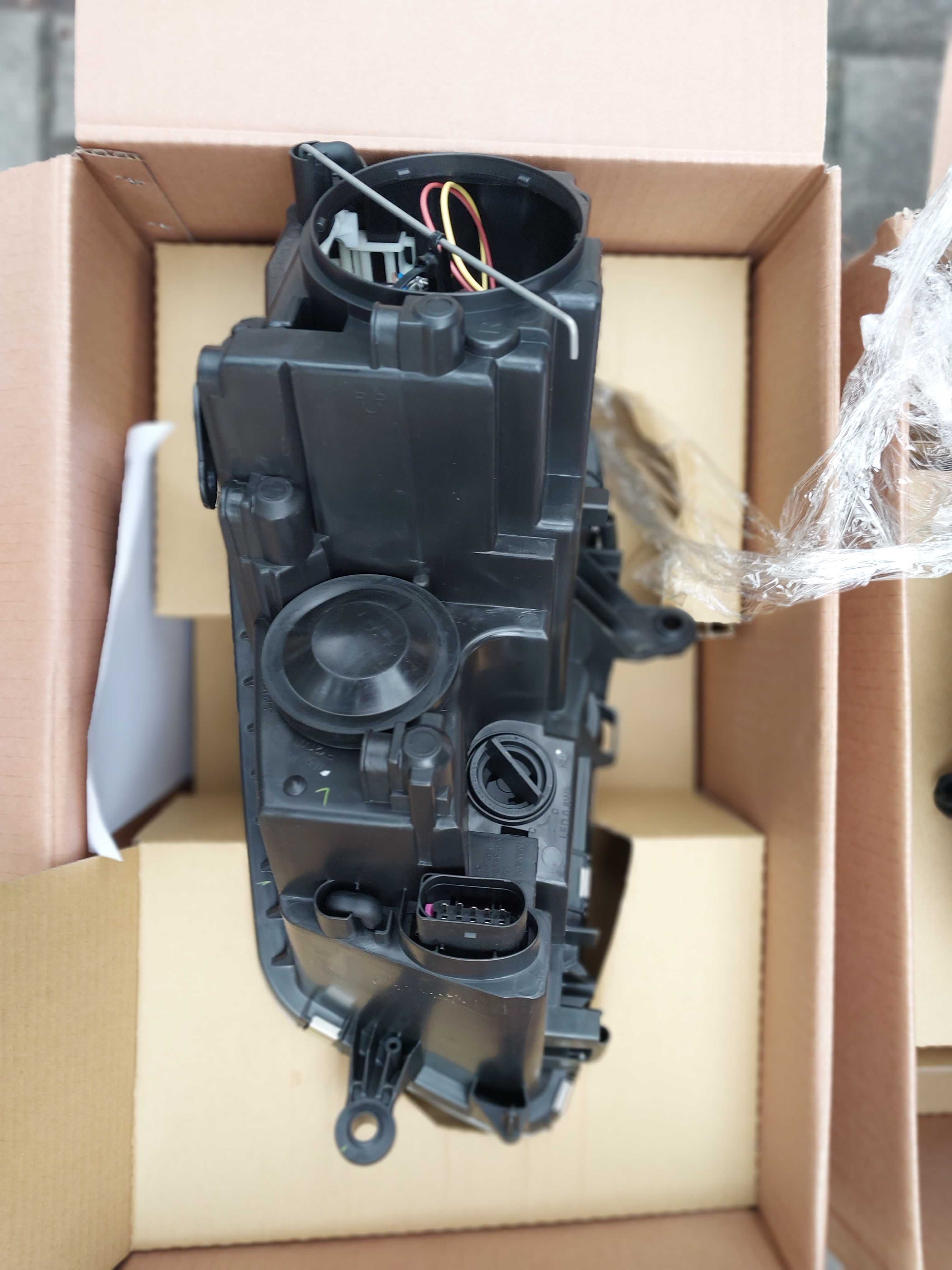 VW TOURAN 2007 + lampa przednia lewa + prawa komplet nowe