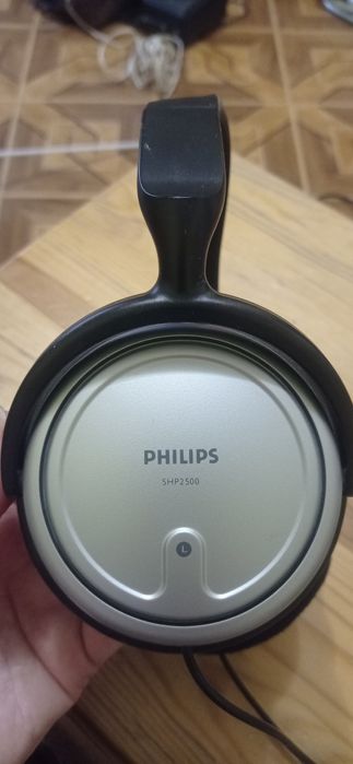 Навушники Philips