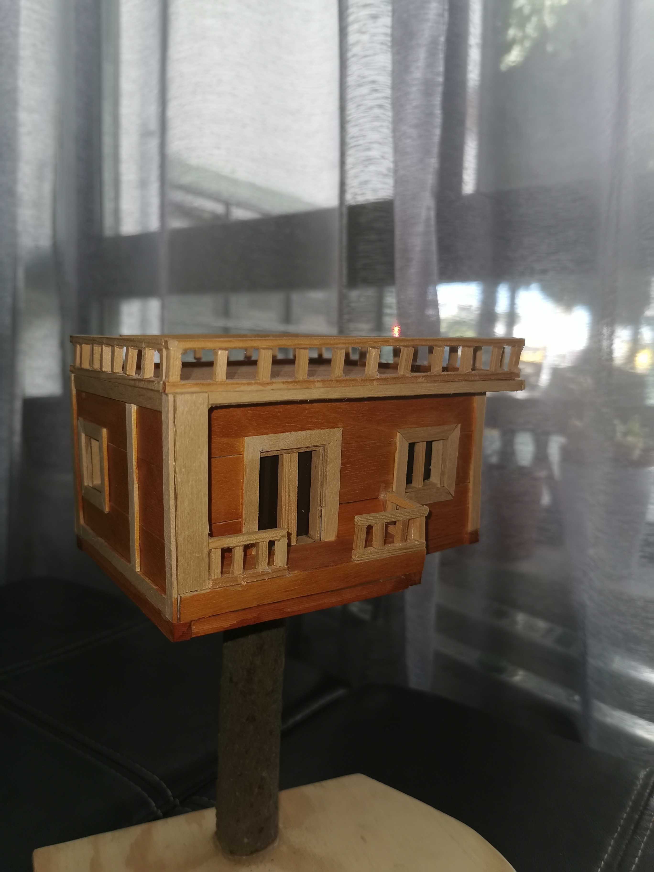 Dupla Casa na ''Árvore'' Artesanal