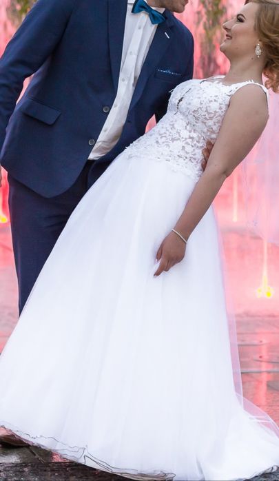 Biała Suknia ślubna